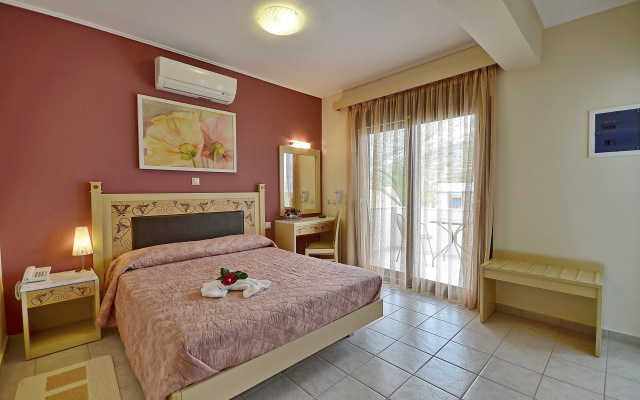 Emporios Bay Hotel