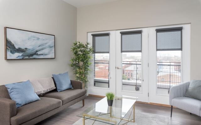 Center City Apartments by Barsala