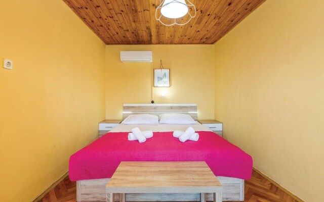 Stunning Home in Omisalj With Wifi and 4 Bedrooms