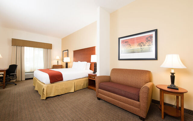 Holiday Inn Express & Suites Columbia-I-26 @ Harbison Blvd by IHG