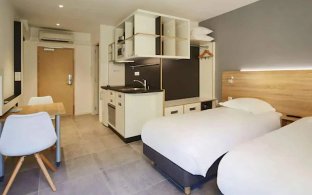 Appart'hôtel Kyriad Résidence Cabriès - Plan de Campagne