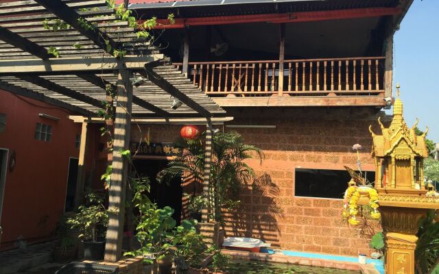 Baan Are Gong Riverside Homestay