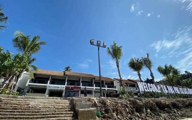 Phi Phi at Pier