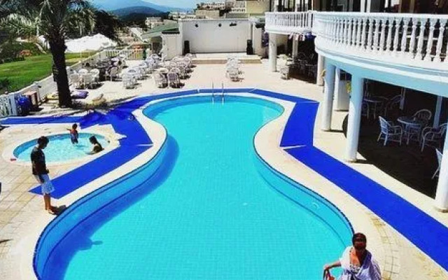 Flamingo Country Club