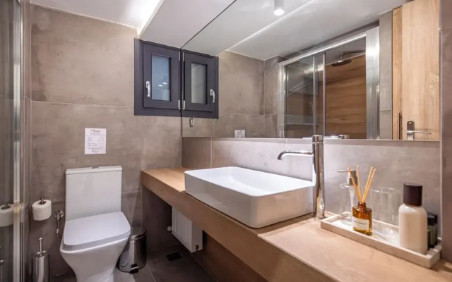 Phaedrus Living Pagkrati Modern Grove