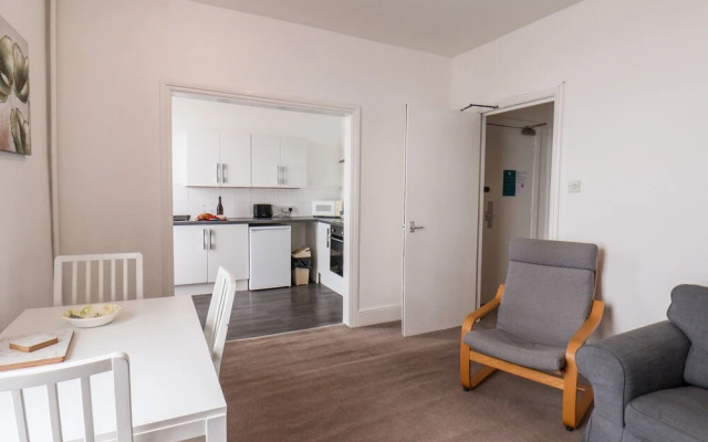 8 Beach View @ Beaconsfield House