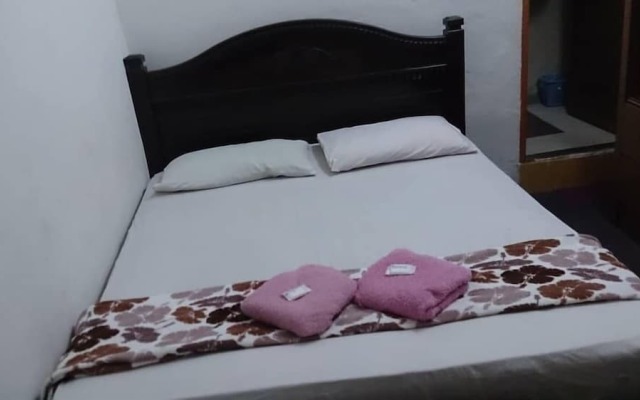 SPOT ON 90049 Saba Inn