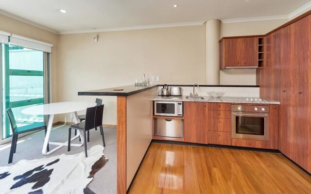 QV Luxury Sea View Apartment - 581