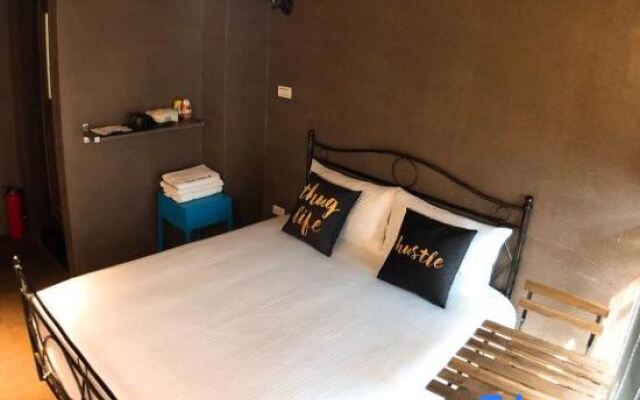 Traveler Station R15