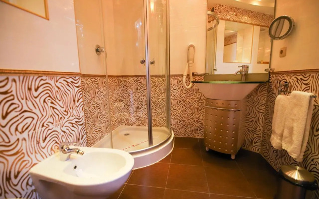 Prestige Hotel