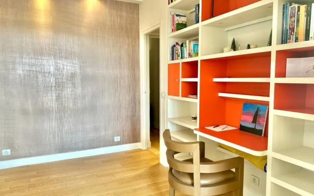 Apartment with eiffel tower and Seine view Blériot