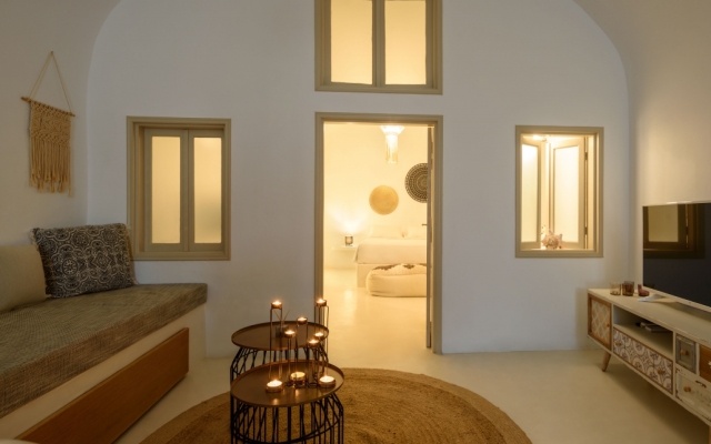 Suite Home Santorini