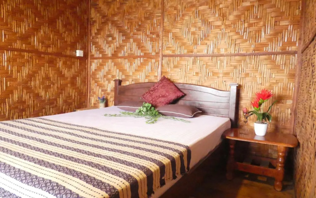 Bakau Hijau Riverlodge - Hostel