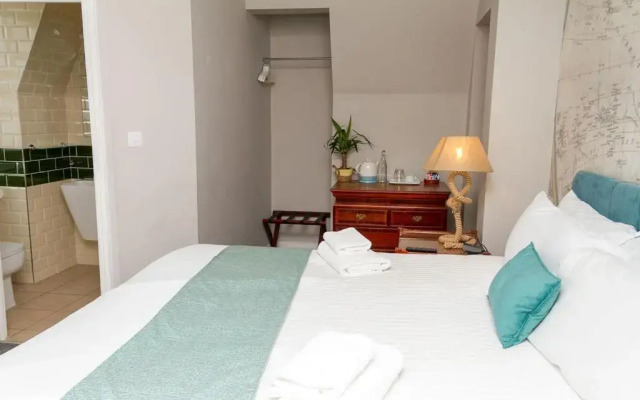 The Captain Cook Hotel