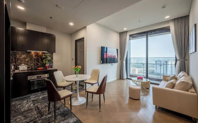 The Lumiere Luxury Citypoint ANGIA