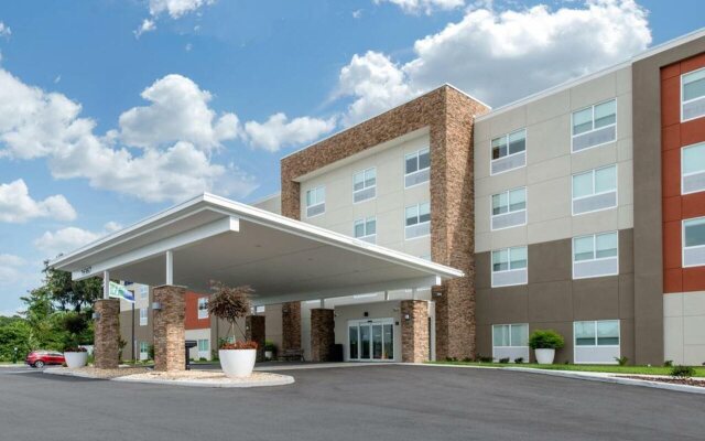 Holiday Inn Express & Suites Ruskin by IHG