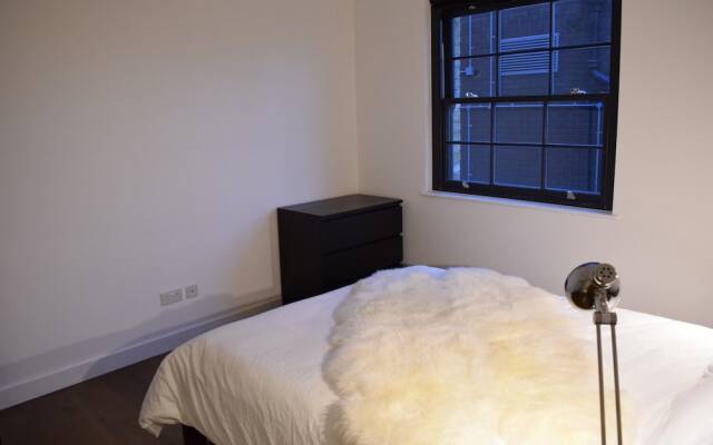 2 Bed Flat In Shadwell