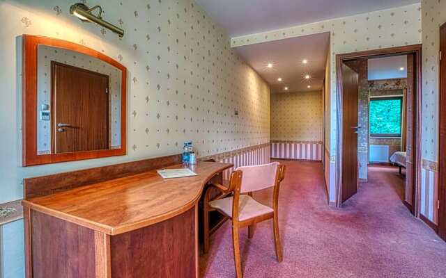 4 Pory Roku Resort Sauna & Spa