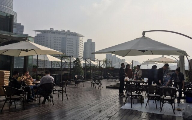 KuanRong Luxury Suites Hotel - Daping Times Square