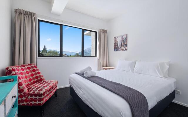 Brookside Gem Modern 2 Bedroom Apartment