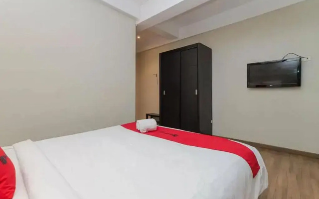 Chrysant Premiere Residence