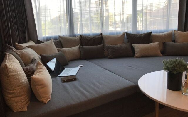 Stay in Style The Heart of Nimman R306B