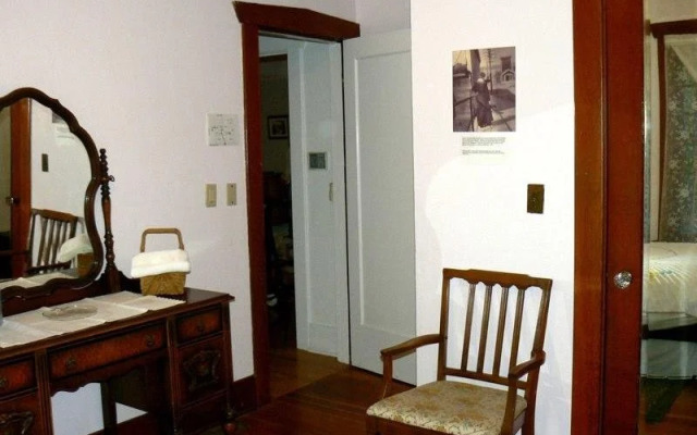 Mrs. Howe's Bed and Breakfast