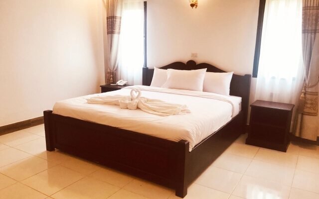 Khung City Hotel