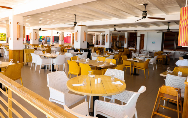 Grand Decameron Montego Beach, A Trademark All-Inclusive Resort