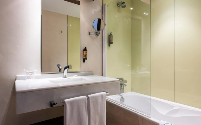 Maroa Hotel