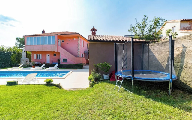 Holiday House Damir - Apartment 1