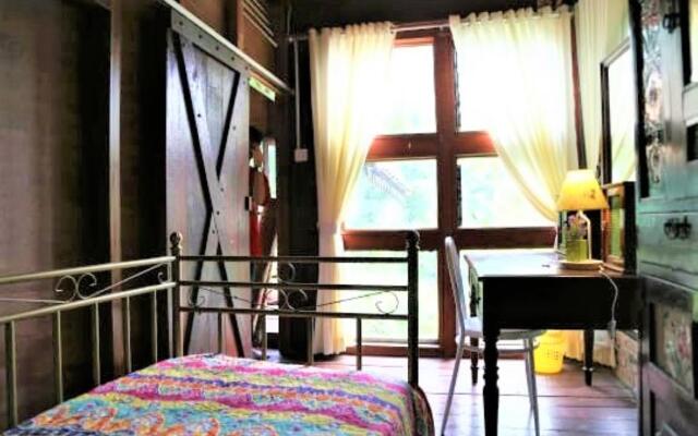 NILA HOUSE Sharia Family Home Stay