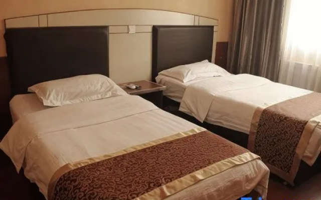 Rain Hotel (62nd Elementary School) – Guest Rooms – Urumqi