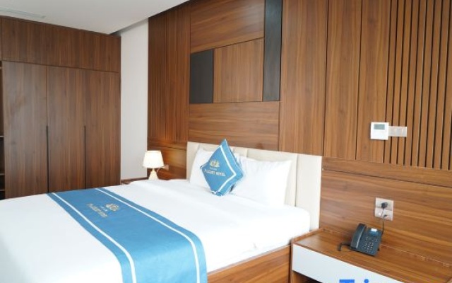 79 Luxury Hotel — 3-star hotel in Ha Nam