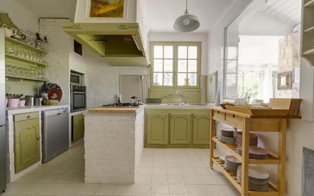 Maison Mas-Blanc-des-Alpilles, 7 pièces, 8 personnes - FR-1-599-9