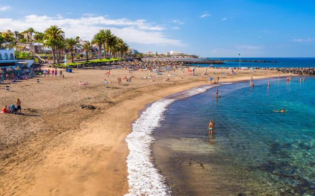 Detached villa, private pool only 10 minutes to beaches