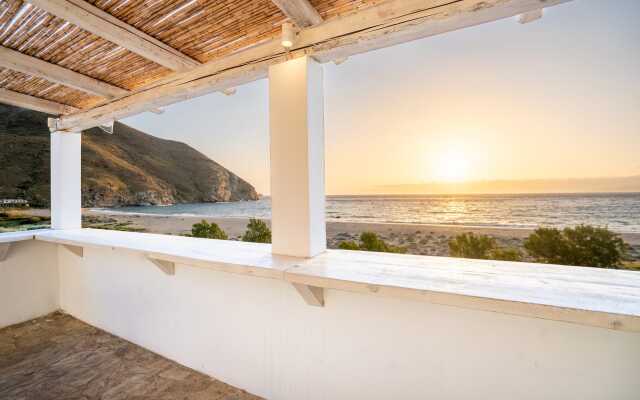 Despoina Rooms Potami