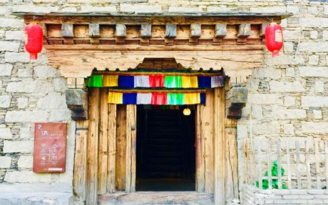 Tibetan Buddhism Cultural Theme Hotel