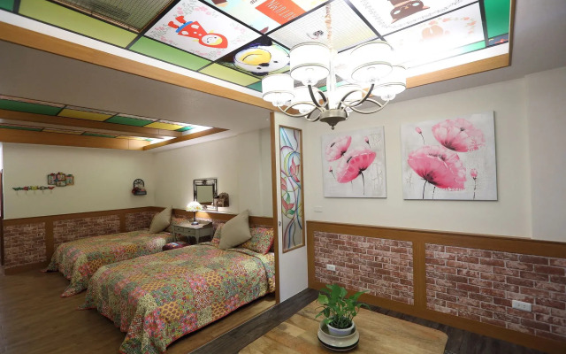 First Place B&B - Hualien Railway Station