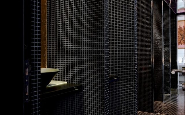 Modern-luxury in Tigne Point w Pool, Best Location
