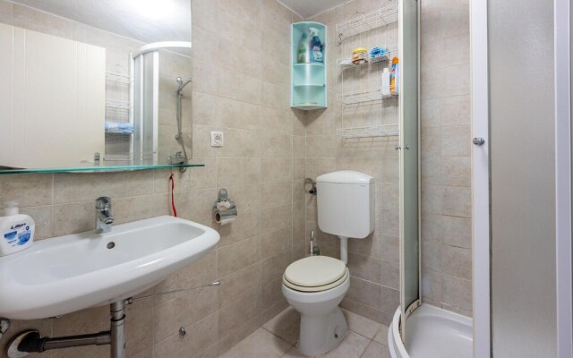 Nice Apartment in Dramalj With Wifi and 1 Bedrooms