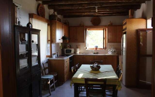 Sea and Mountain View Villa Anna