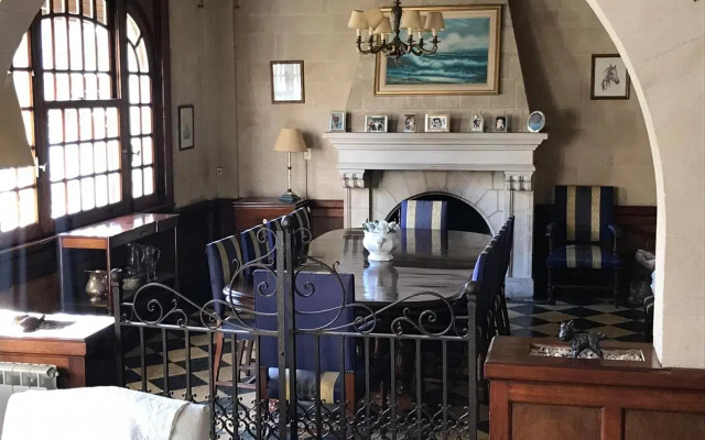 Villa Black Bnb