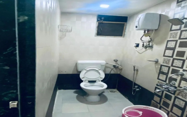 Capital O 80450 Hotel Shubham Residency
