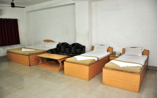 Hotel Aastha
