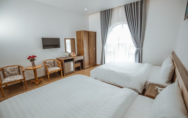 RedDoorz Premium Anh Duc Da Lat Hotel