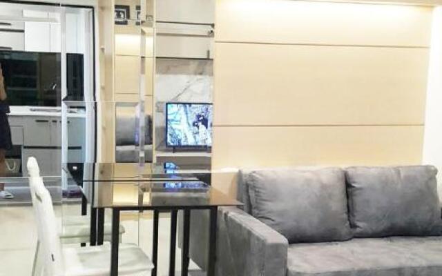 The Excel Groove Condo at Lasalle 52