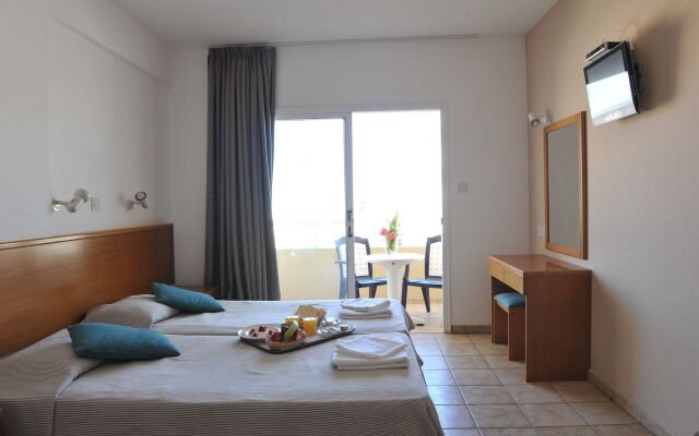 Captain Karas Holiday Apartments