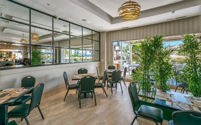 Benalmádena Palace - Hotel SPA & Apartments