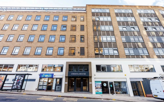 Modern 2 bed Flat in Town Centre - Free Wifi